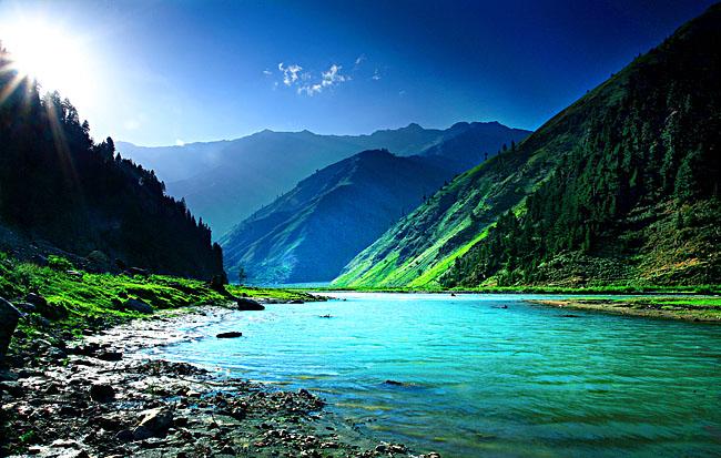Top 10 Most Beautiful Lakes In Pakistan