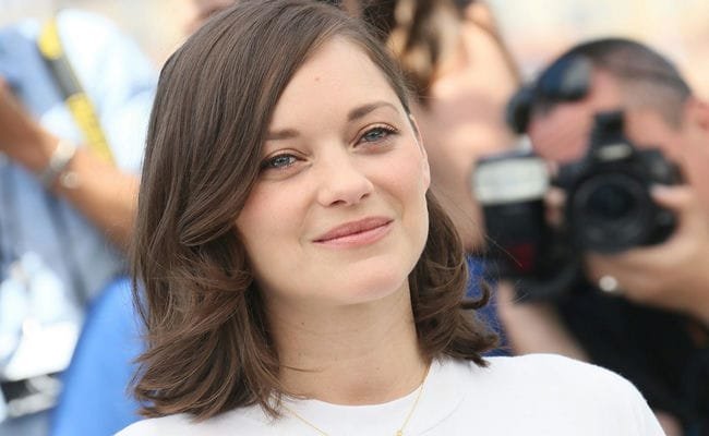 Marion Cotillard 1 Arena Pile Top 10 Hottest Hollywood Actresses In The World 2017