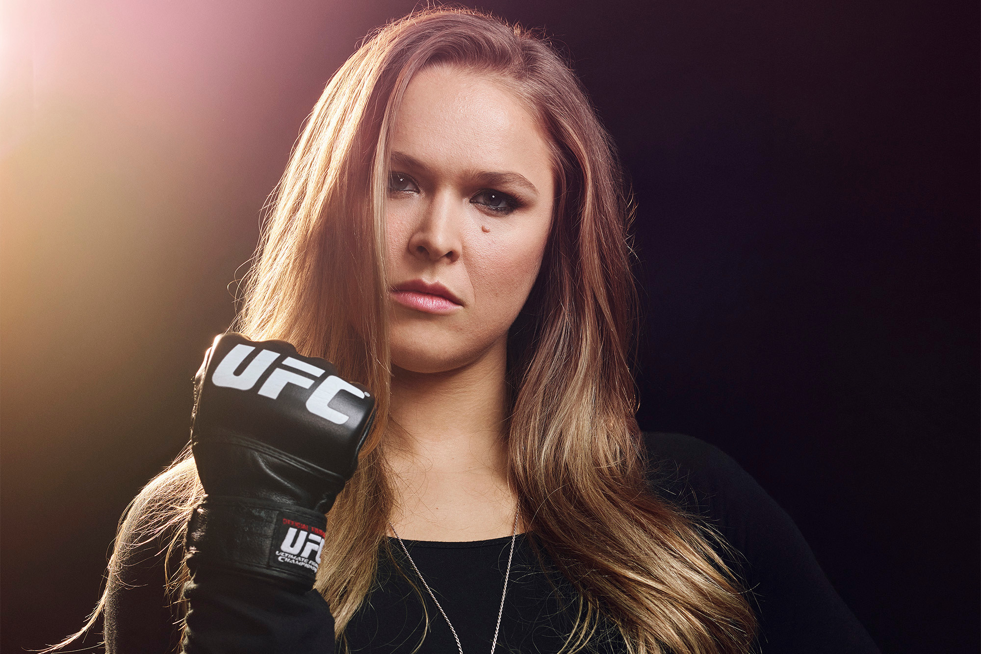 Ronda Rousey 1 Arena Pile Top 10 Hottest Girls in The World