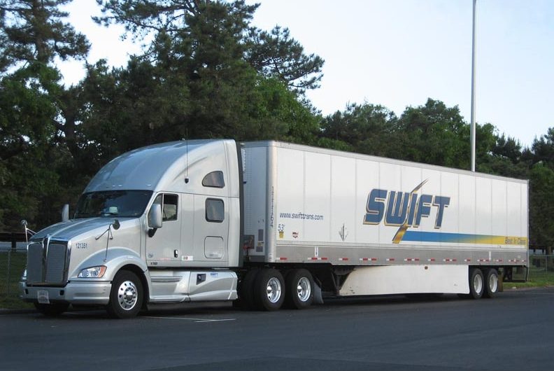 Swift Transportation Company e1507307553305 Arena Pile Top 10 Biggest Trucking Companies in USA