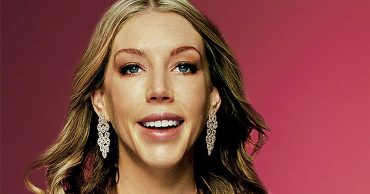 Katherine Ryan 1 Arena Pile Top 10 Hottest Female Comedians In The World