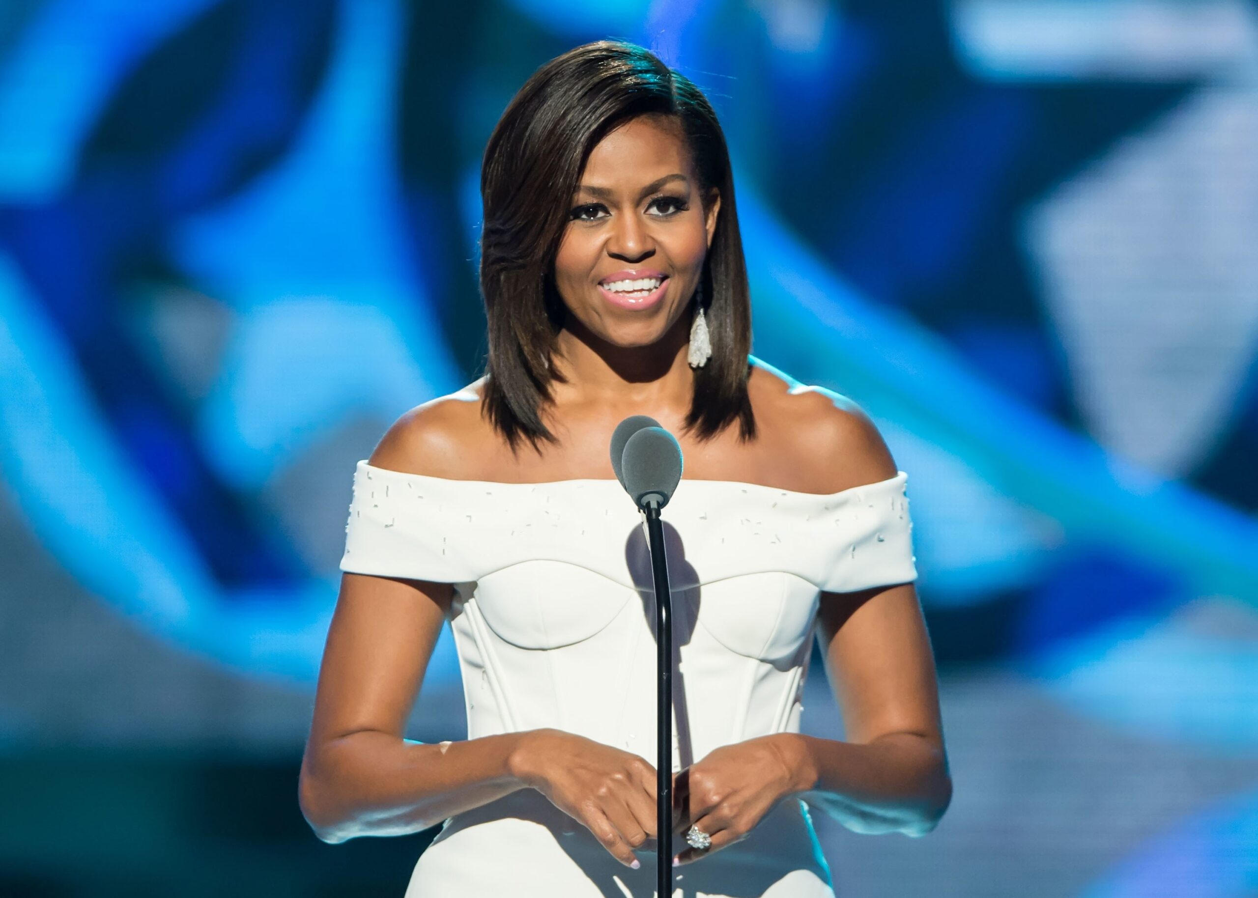 Michelle Obama Arena Pile Top 10 Fashion Icons of All Time In The World