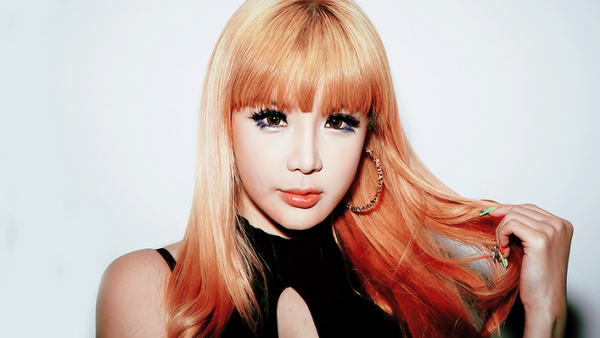 Park Bom 1 Arena Pile Top 10 Hottest Female Kpop Idols In The World