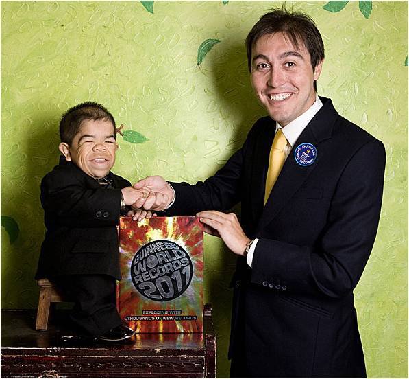 shortest People, Smallest man in the world