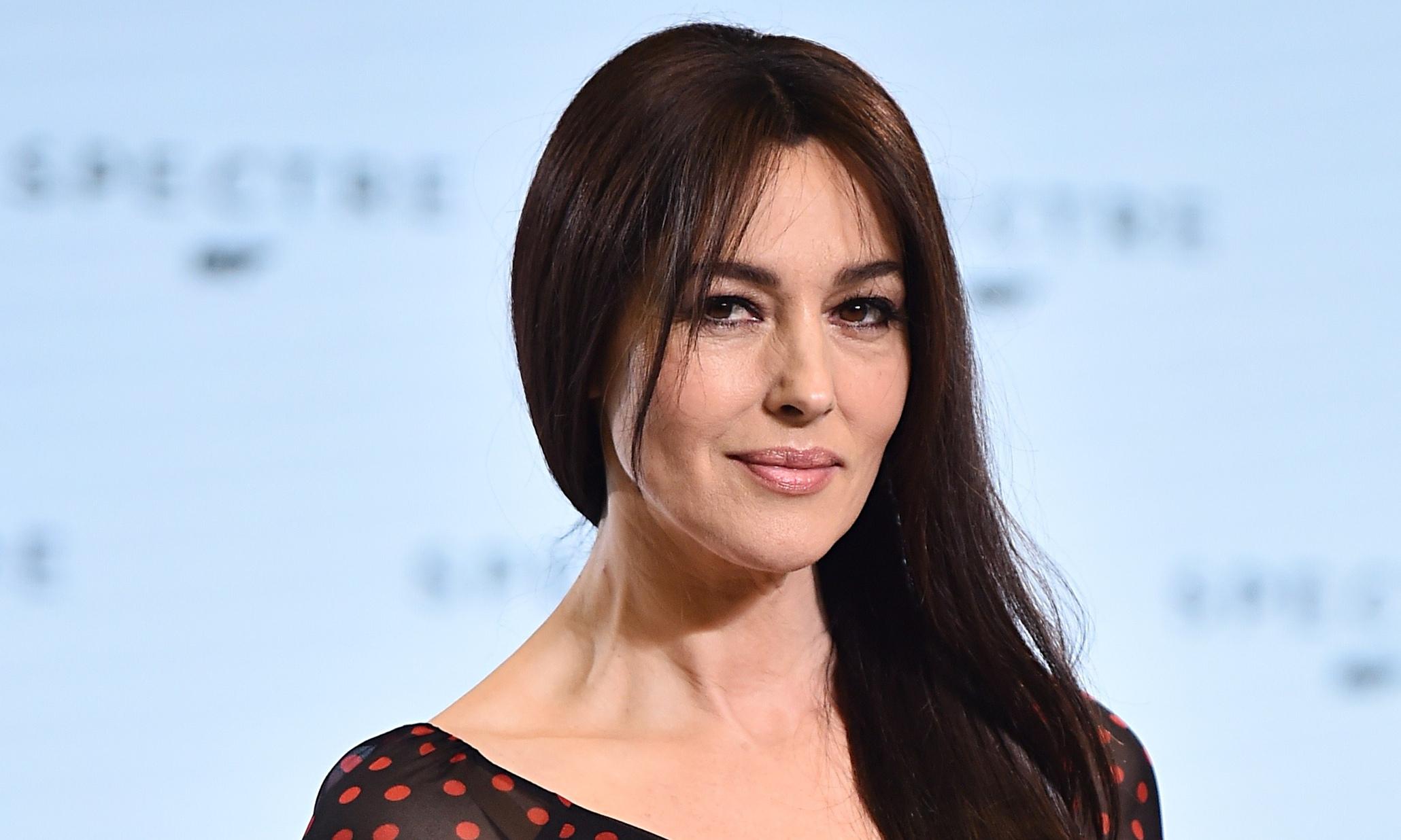Monica Bellucci 1 1 Arena Pile Top 10 Most Beautiful Hottest Italian Models In The World