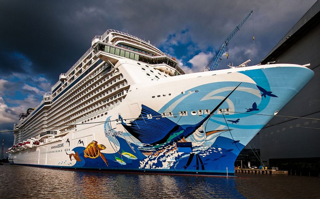 Top 10 Biggest Cruise Ships Royal Caribbean In The World