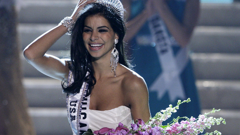 Rima Fakih 1 Arena Pile Top 10 Most Beautiful Female Celebrities of Lebanon