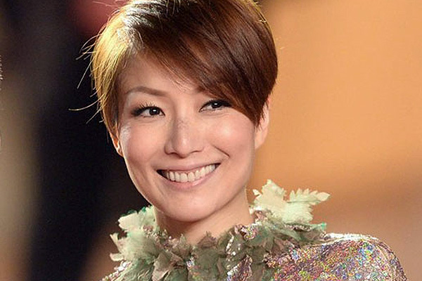Sammi Cheng Arena Pile Top 10 Most Beautiful Chinese Female Singers In The World