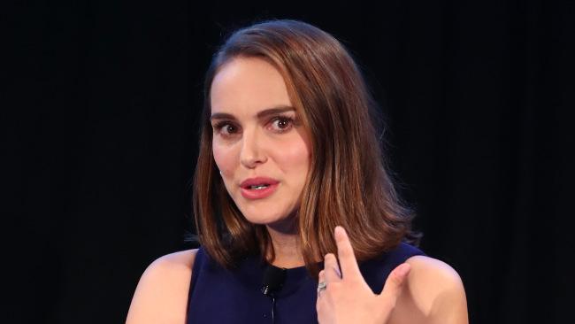 Natalie Portman Arena Pile Top 10 Most Sexiest And Famous Israeli Actresses In The World