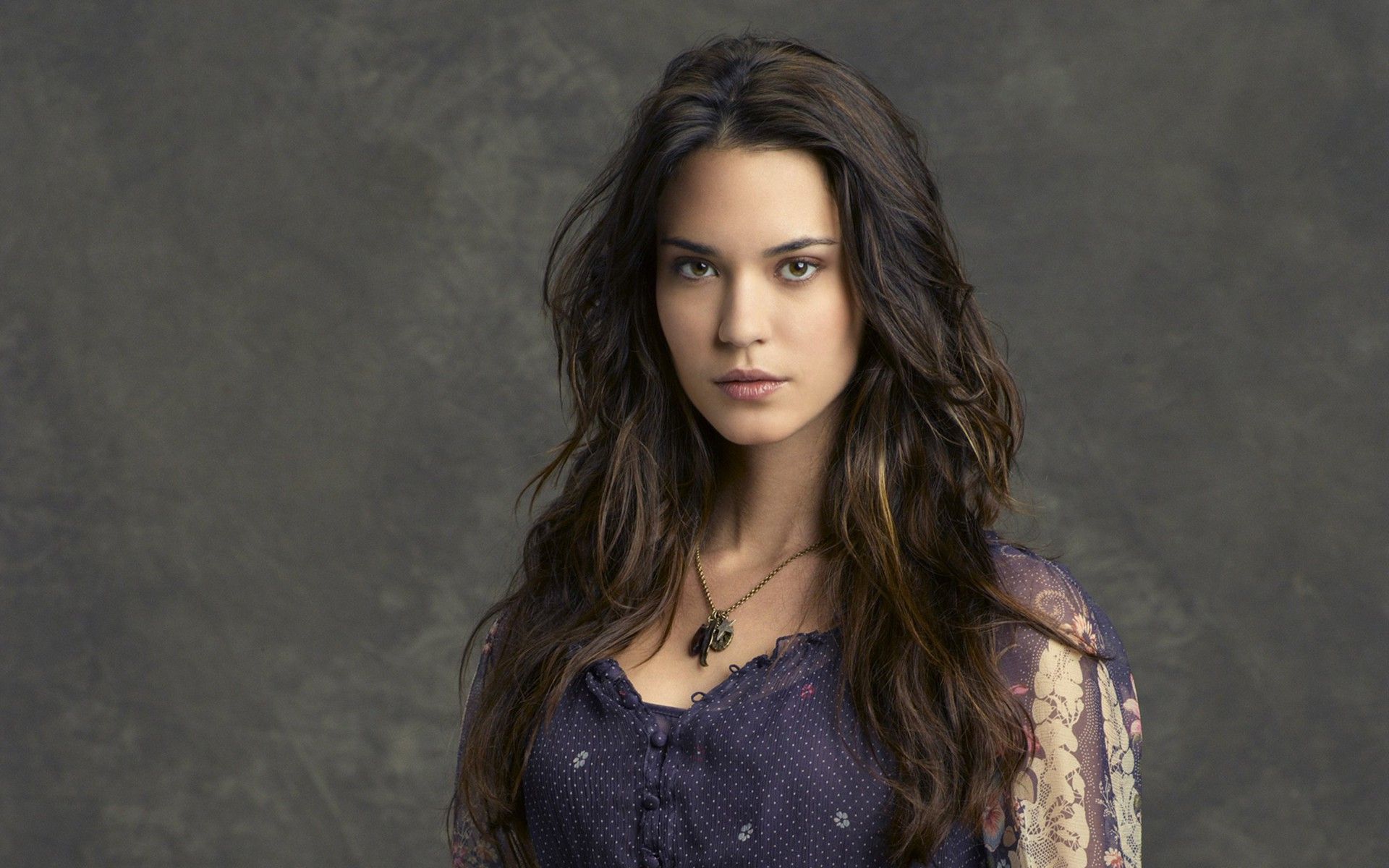 Odette Annable Arena Pile Top 10 Most Beautiful Cuban Women In The World