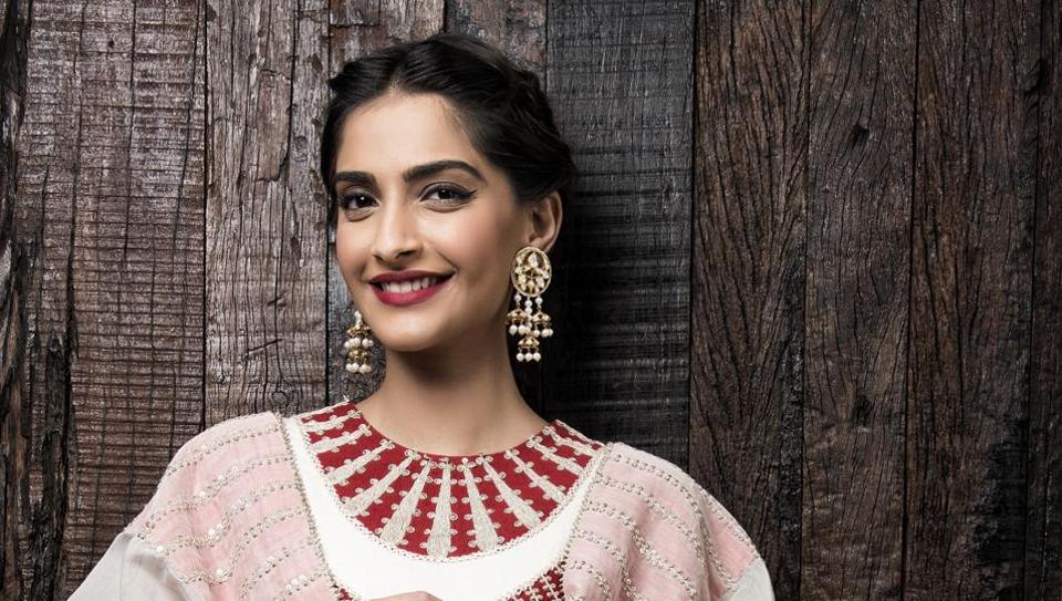 Sonam Kapoor Arena Pile Top 10 Richest Bollywood Actresses Of 2018