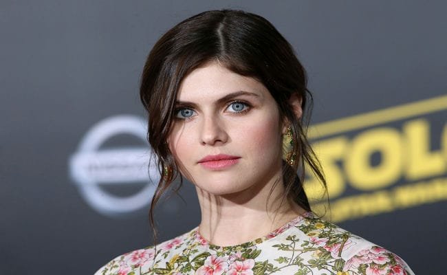 Top 10 Most Beautiful And Hottest Female Celebrities With Doe Eyes Top 10 Most Beautiful And Hottest Female Celebrities With Doe Eyes