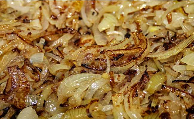 A Complete Guide On How To Make Fried Onions